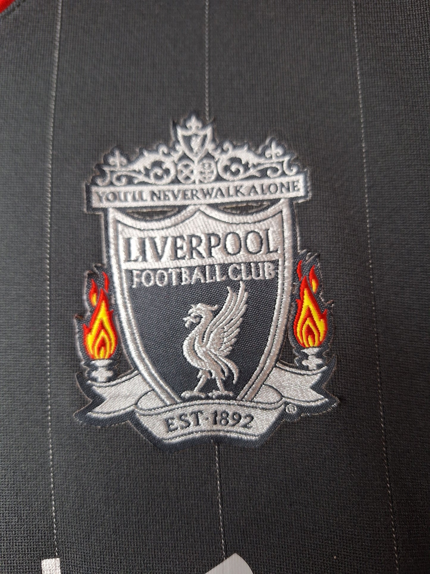 Liverpool away shirt 2011-2012, Gerrard 8, L