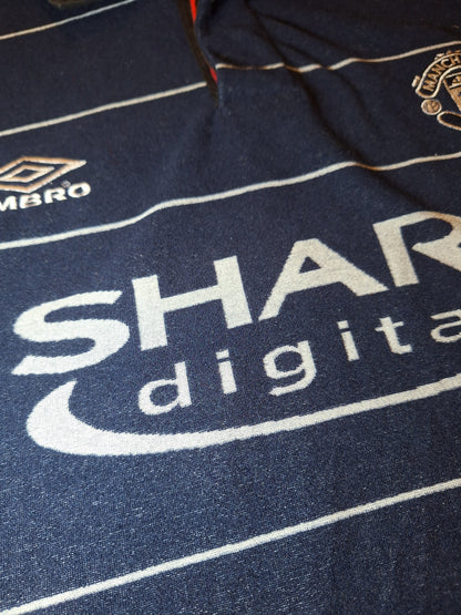 Manchester United 1999-2000 away shirt, Beckham 7, XL