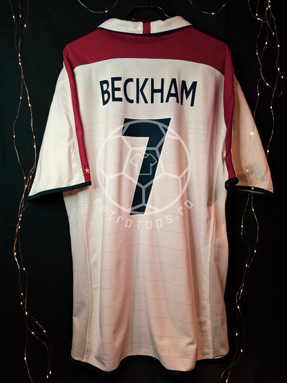 England 2004 home shirt, Beckham 7, XL