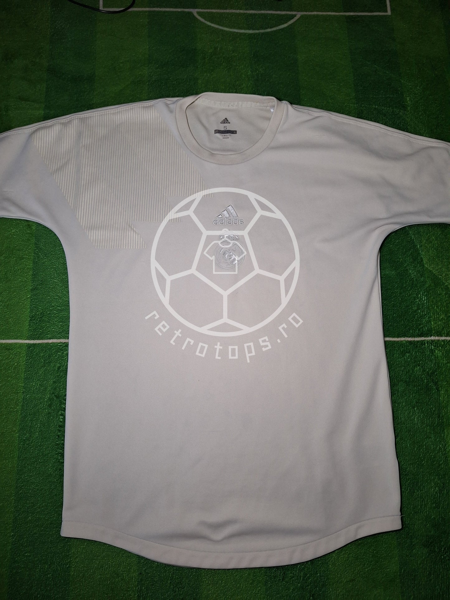 Real Madrid Seasonal special shirt 2018, S/M
