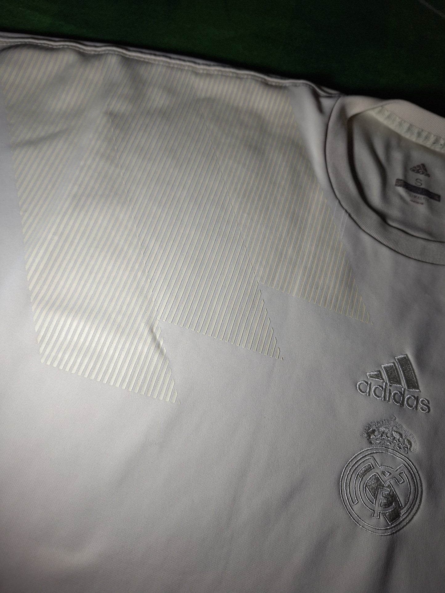 Real Madrid Seasonal special shirt 2018, S/M