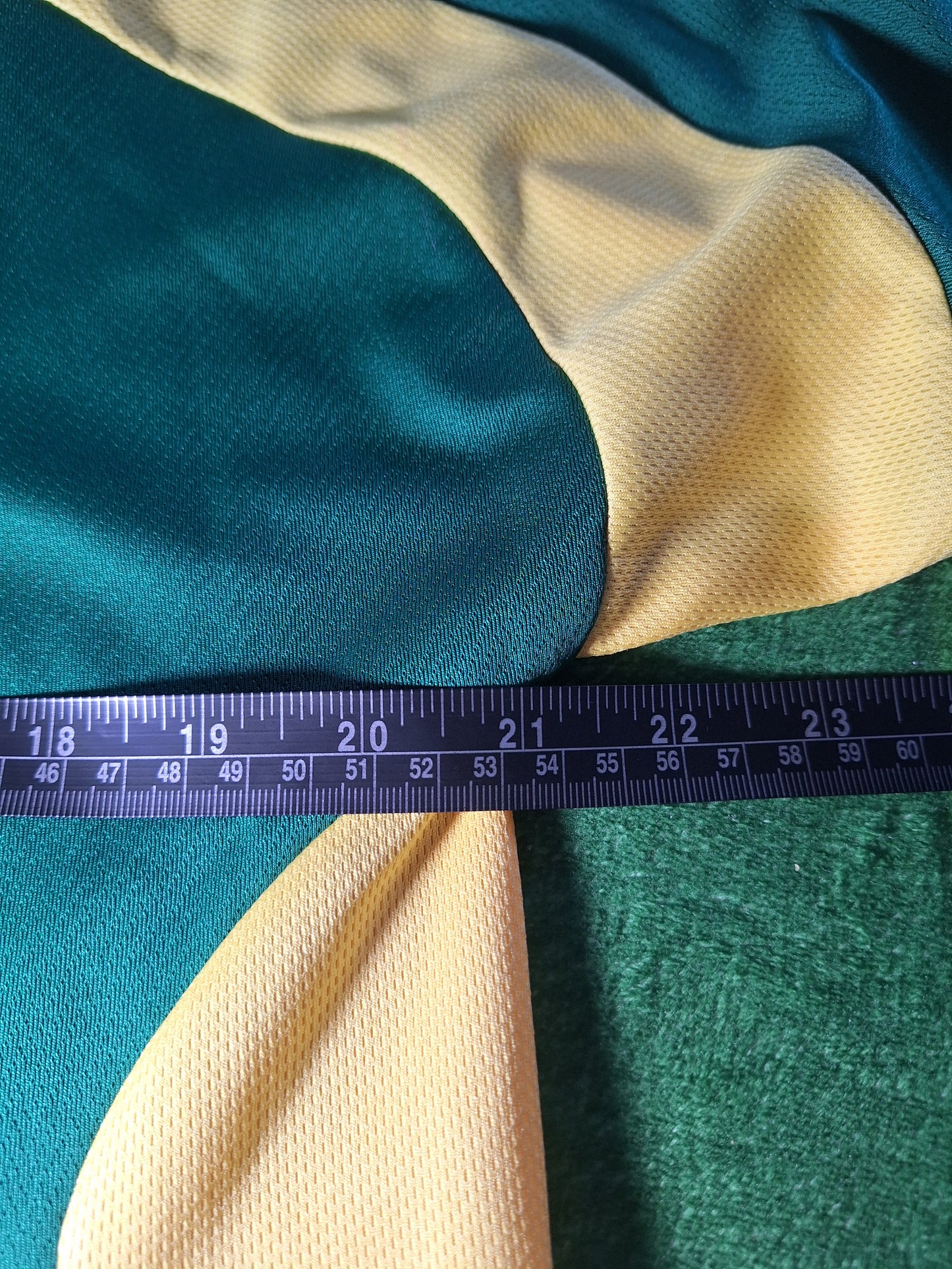 Cameroon 2000 home shirt, Eto'o 9, M